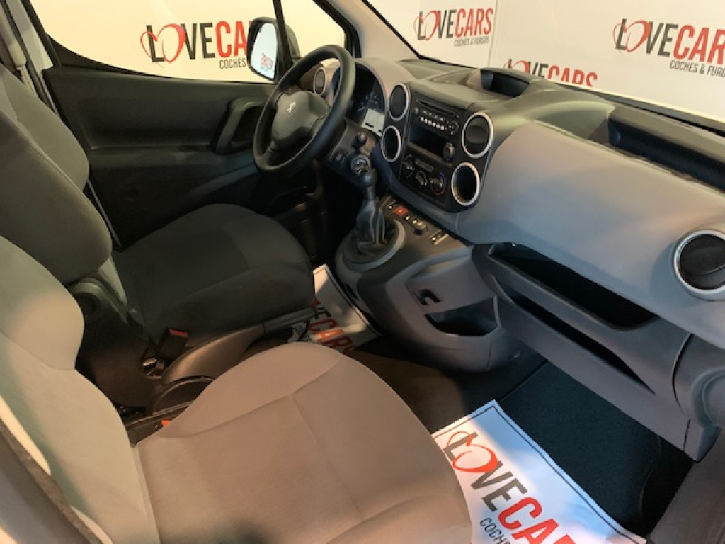PEUGEOT PARTNER FURGÓN CERRADO 1.6 HDI CONFORT de segunda mano