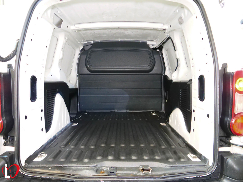PEUGEOT PARTNER L2 BlueHDI 3 PLZ FURGÓN CERRADO L2 100 de segunda mano