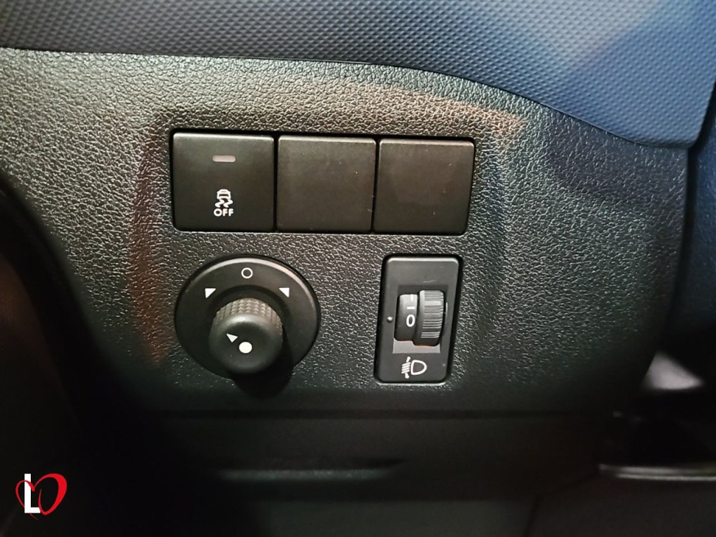 PEUGEOT PARTNER L2 BlueHDI 3 PLZ FURGÓN CERRADO L2 100 de segunda mano