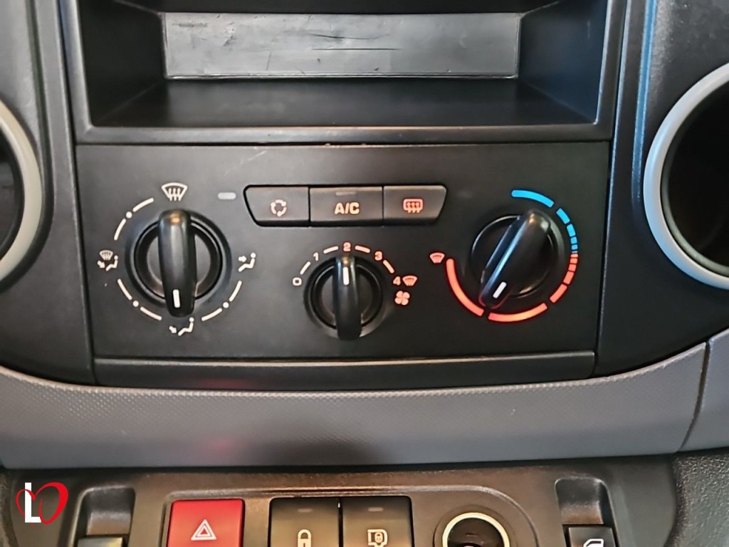 PEUGEOT PARTNER L2 BlueHDI 3 PLZ FURGÓN CERRADO L2 100 de segunda mano