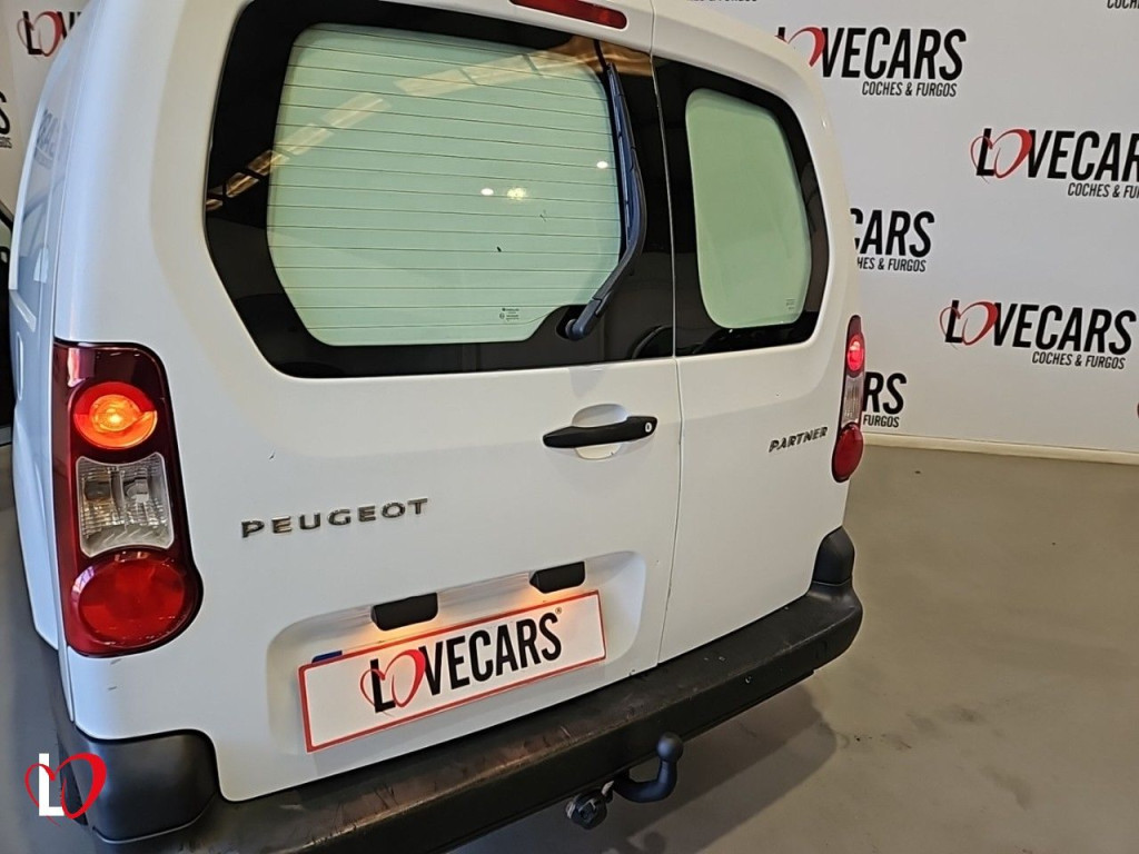 PEUGEOT PARTNER L2 BlueHDI 3 PLZ FURGÓN CERRADO L2 100 de segunda mano