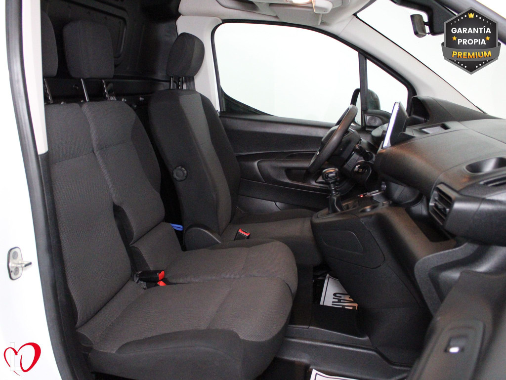 PEUGEOT PARTNER PREMIUM LONG 1000kg BlueHDi 130 6 Vel. 3 PLAZAS de segunda mano