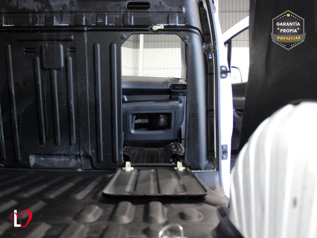 PEUGEOT PARTNER PREMIUM STANDARD 1000kg BlueHDi 100 S&S 5 Vel. 3 PLAZAS de segunda mano