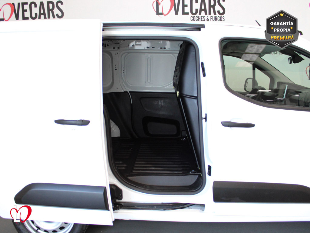 PEUGEOT PARTNER PREMIUM STANDARD 1000kg BlueHDi 100 S&S 5 Vel. 3 PLAZAS de segunda mano