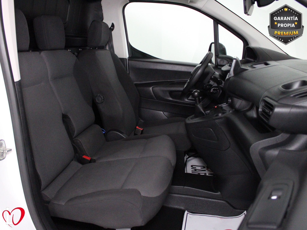 PEUGEOT PARTNER PRO LONG 1000kg BlueHDi 100 S&S 5 Vel 3 PLAZAS de segunda mano
