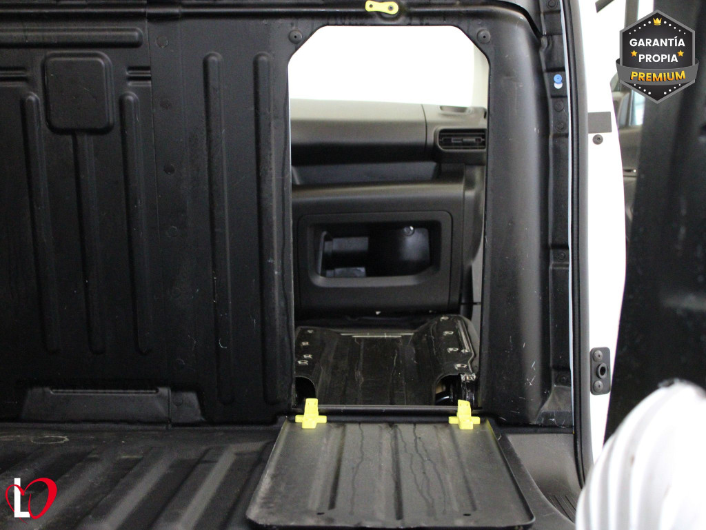 PEUGEOT PARTNER Pro STANDARD 600kg BlueHDi 100 S&S 3 PLAZAS de segunda mano