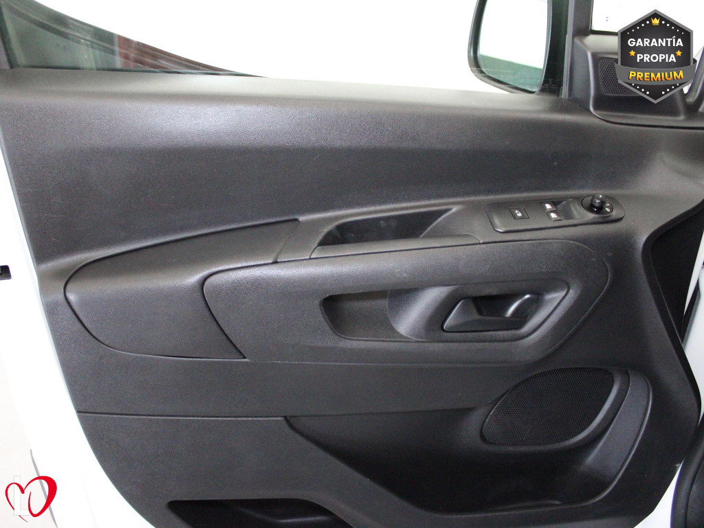 PEUGEOT PARTNER PRO STANDARD 600kg BlueHDi 100 S&S 5 Vel. MAN de segunda mano