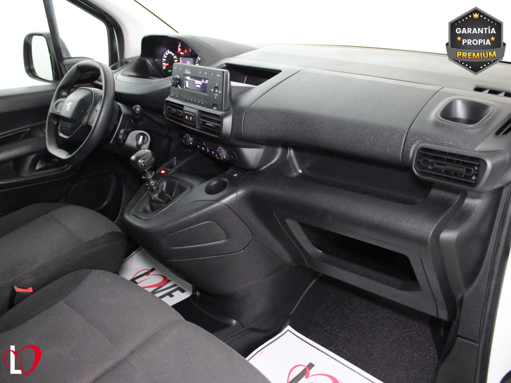 PEUGEOT PARTNER PRO STANDARD 600kg BlueHDi 100 S&S 6 Vel. 3 PLAZAS de segunda mano
