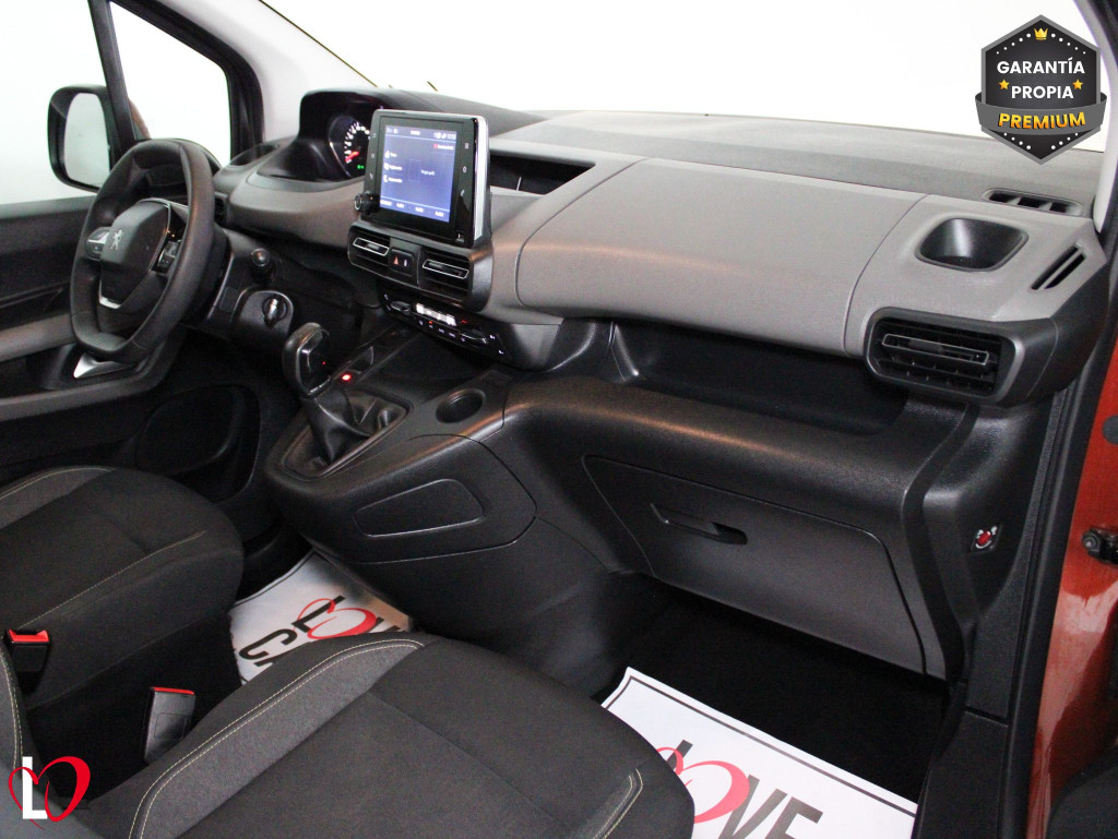 PEUGEOT RIFTER ACTIVE BlueHDi 100 S&S 5 Vel. MAN Long 7 PLAZAS de segunda mano