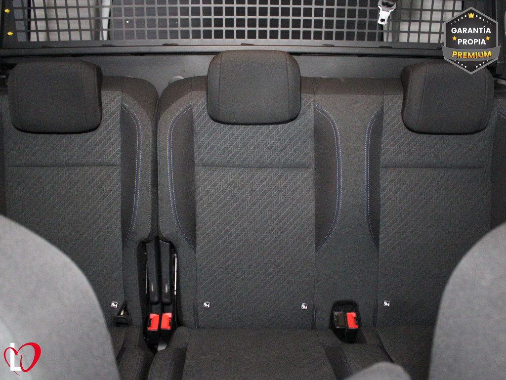 PEUGEOT RIFTER ALLURE BUSINESS BlueHDi 130 S&S 6 VEL de segunda mano