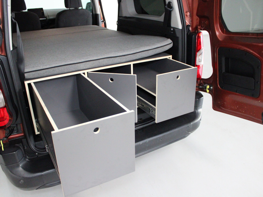 PEUGEOT RIFTER BlueHDi S&S ALLURE Standard 6 VEL 130 de segunda mano