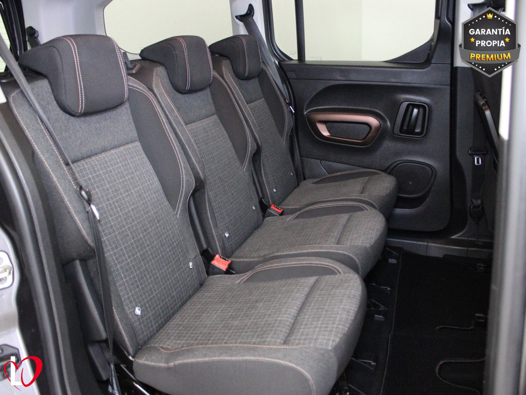 PEUGEOT RIFTER GT BlueHDi 130 S&S 6 Vel. MAN 7 plazas Long de segunda mano