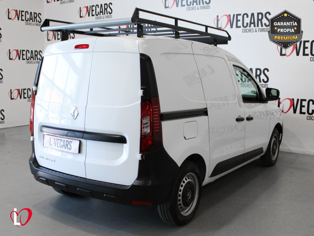 RENAULT EXPRESS 1.5 DCI BLUE ADVANCE FURGÓN 6 VEL 95 de segunda mano