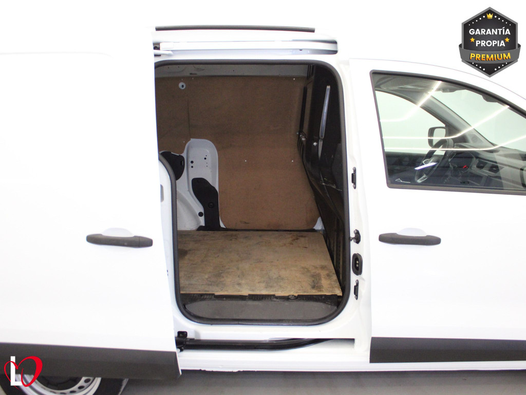 RENAULT EXPRESS 1.5 DCI BLUE ADVANCE FURGÓN 6 VEL 96 de segunda mano