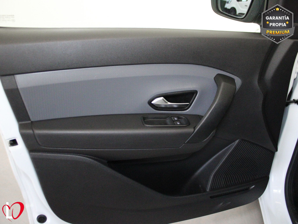 RENAULT EXPRESS 1.5 DCI BLUE ADVANCE FURGÓN 6 VEL 96 de segunda mano