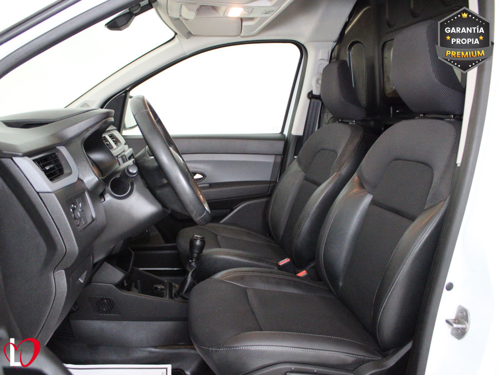 RENAULT EXPRESS 1.5 DCI BLUE FURGÓN 6 VEL 95 de segunda mano