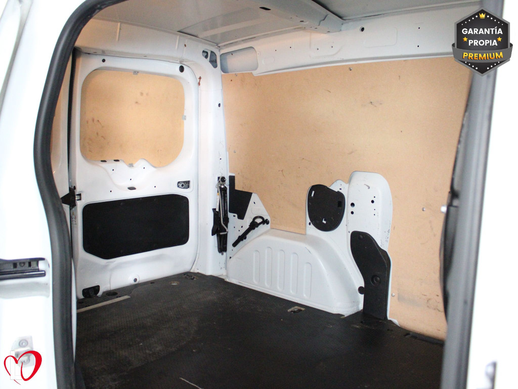 RENAULT EXPRESS 1.5 DCI BLUE FURGÓN 6 VEL 95 de segunda mano