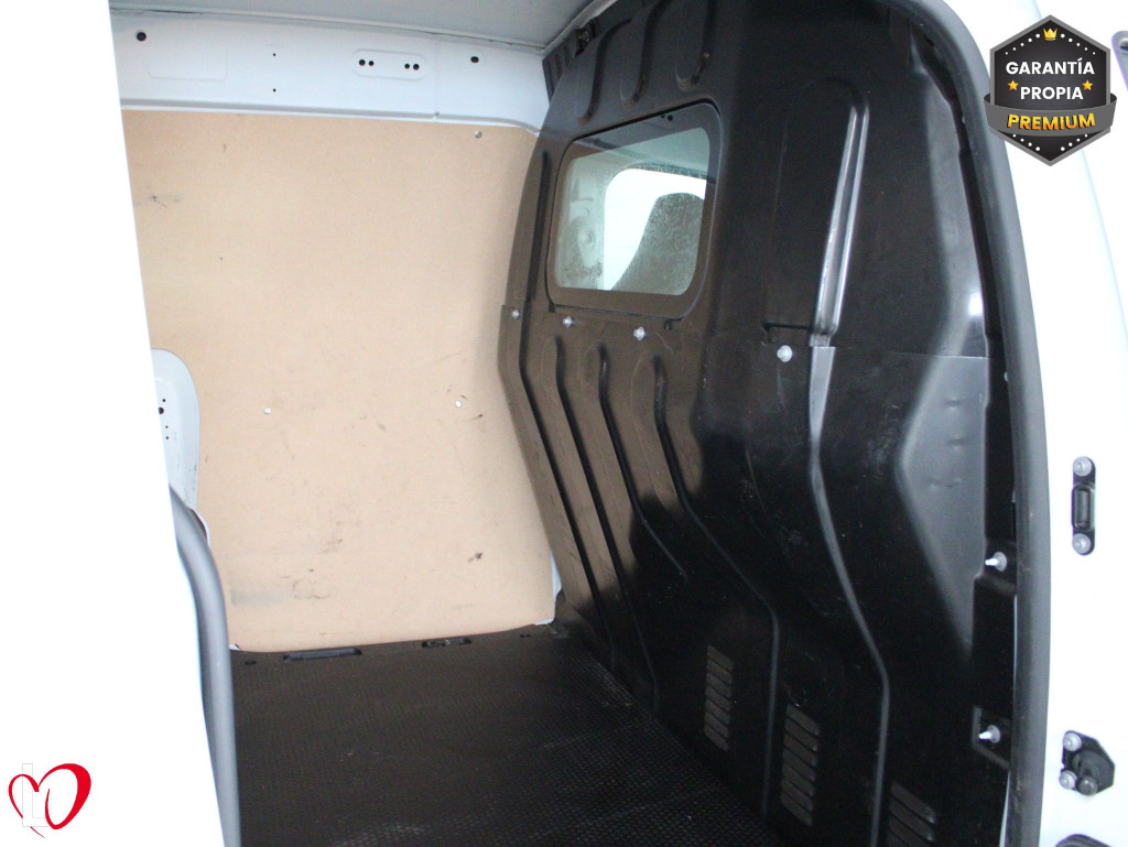 RENAULT EXPRESS 1.5 DCI BLUE FURGÓN 6 VEL 95 de segunda mano