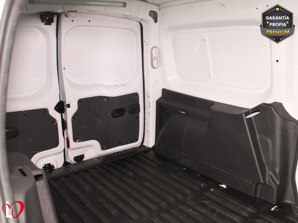 RENAULT KANGOO 1.5 DCI BLUE FURGÓN MAXI 6 VEL 95 de segunda mano