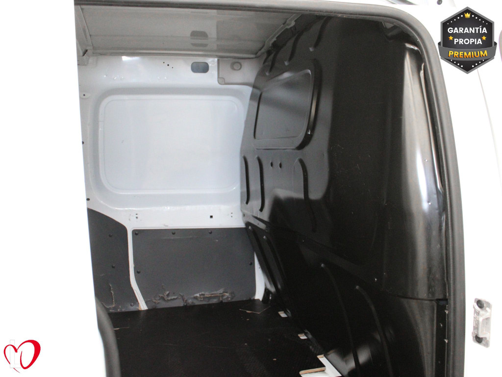 RENAULT KANGOO 1.5 DCI BLUE FURGÓN MAXI 6 VEL 95 de segunda mano