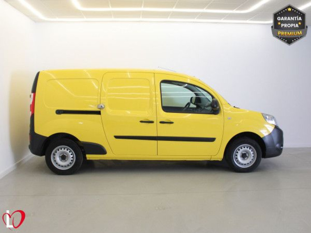 RENAULT KANGOO 1.5 DCI BLUE FURGÓN MAXI 6 VEL 95 de segunda mano