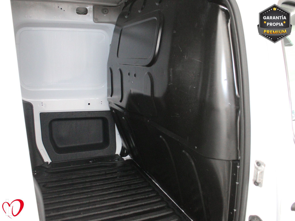 RENAULT KANGOO 1.5 DCI BLUE FURGÓN MAXI 90 de segunda mano