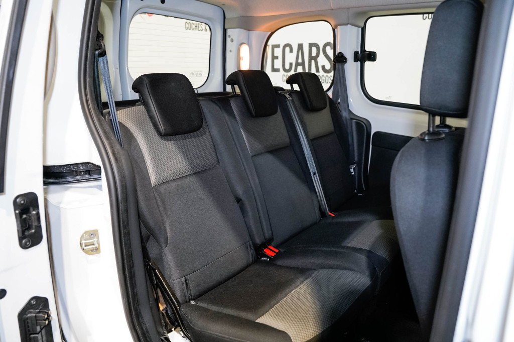 RENAULT KANGOO 1.5 DCI COMBI 5 PLAZAS 75 de segunda mano