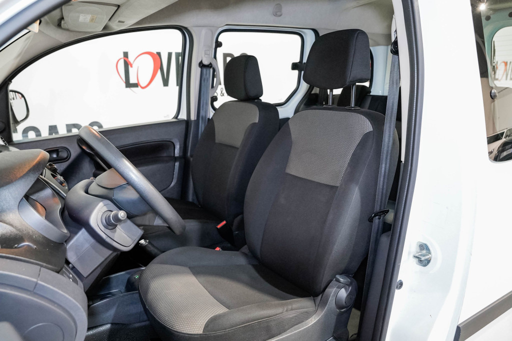 RENAULT KANGOO 1.5 DCI COMBI 5 PLAZAS 75 de segunda mano