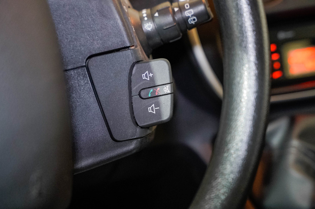 RENAULT KANGOO 1.5 DCI COMBI 5 PLAZAS 75 de segunda mano