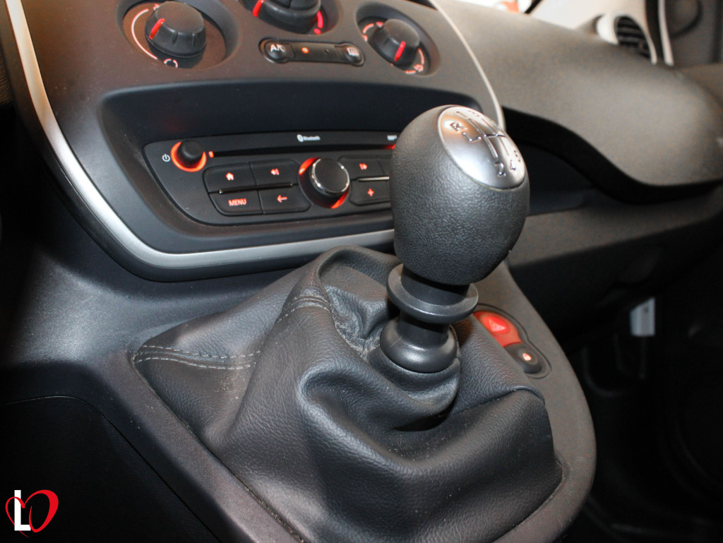 RENAULT KANGOO 1.5 DCI FG MAXI TALLER 2P.L. 110 de segunda mano