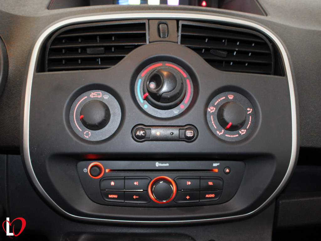 RENAULT KANGOO 1.5 DCI FG MAXI TALLER 2P.L. 110 de segunda mano