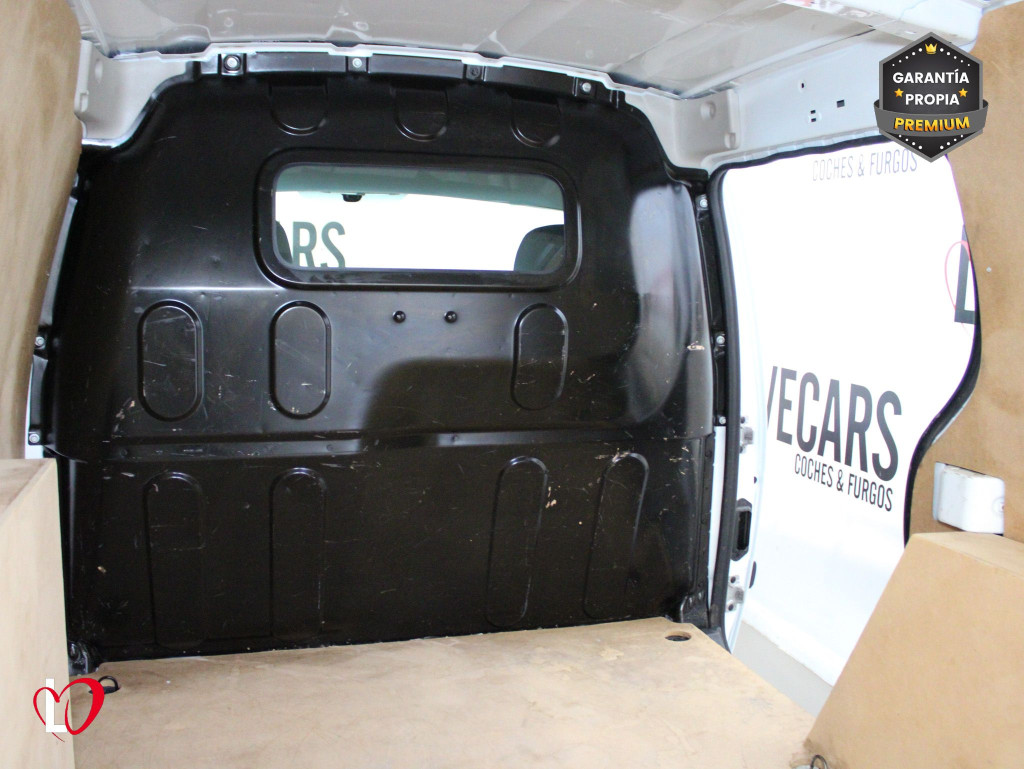 RENAULT KANGOO 1.5 DCI FURGÓN CERRADO 6 VEL 95 de segunda mano