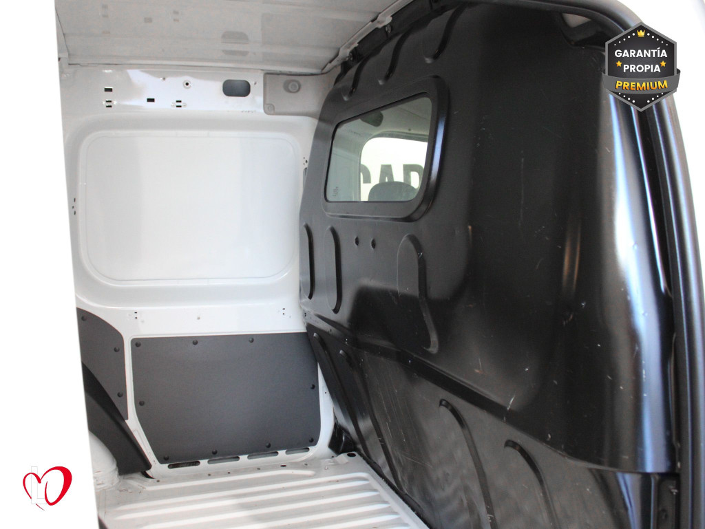 RENAULT KANGOO 1.5 DCI FURGÓN CERRADO 6 VEL 95 de segunda mano