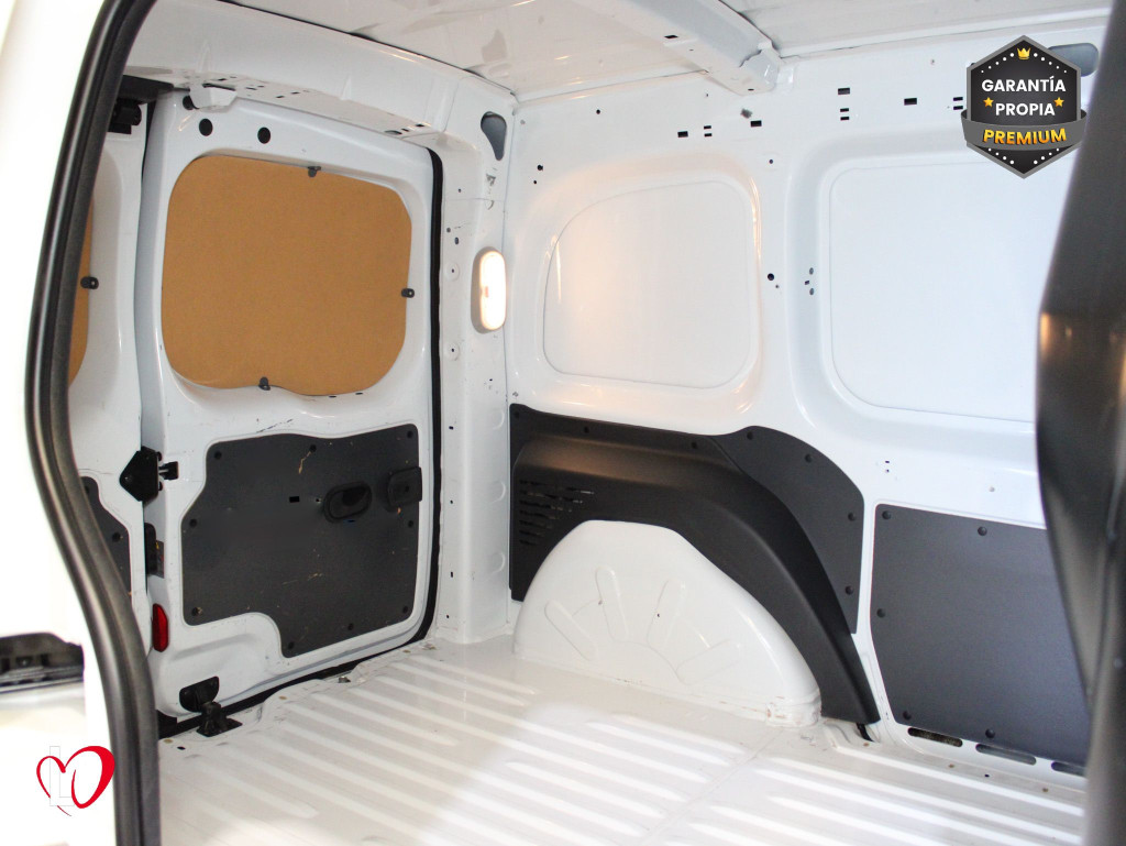 RENAULT KANGOO 1.5 DCI FURGÓN CERRADO 6 VEL 95 de segunda mano