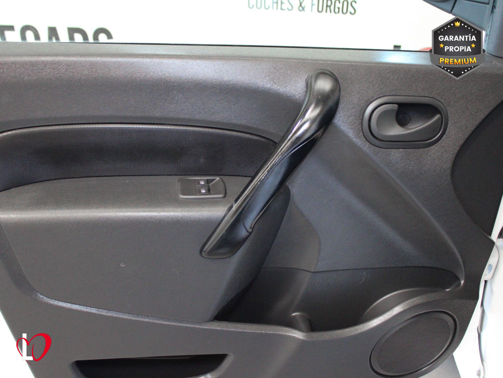 RENAULT KANGOO 1.5 DCI FURGÓN CERRADO 6 VEL 95 de segunda mano