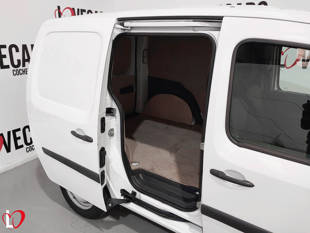 RENAULT KANGOO 1.5 DCI FURGÓN CERRADO 75 de segunda mano