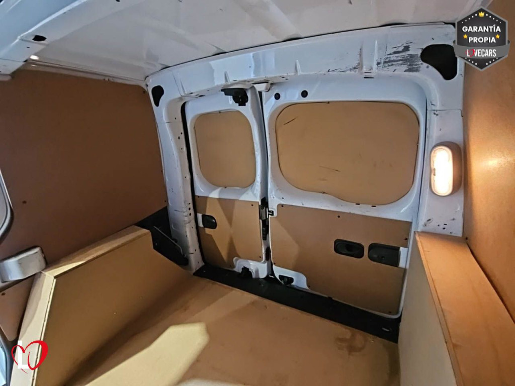 RENAULT KANGOO 1.5 DCI FURGÓN CERRADO 75 de segunda mano