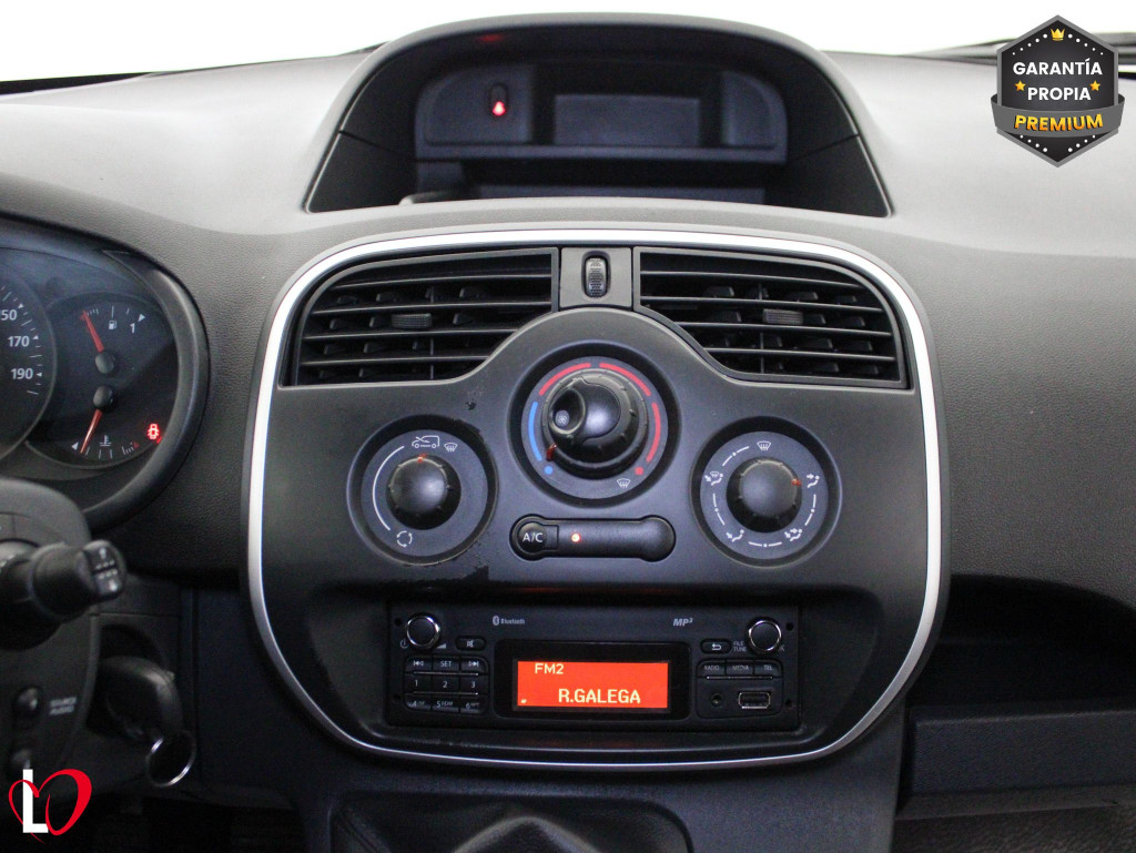 RENAULT KANGOO 1.5 DCI FURGÓN ISOTERMO 75 de segunda mano