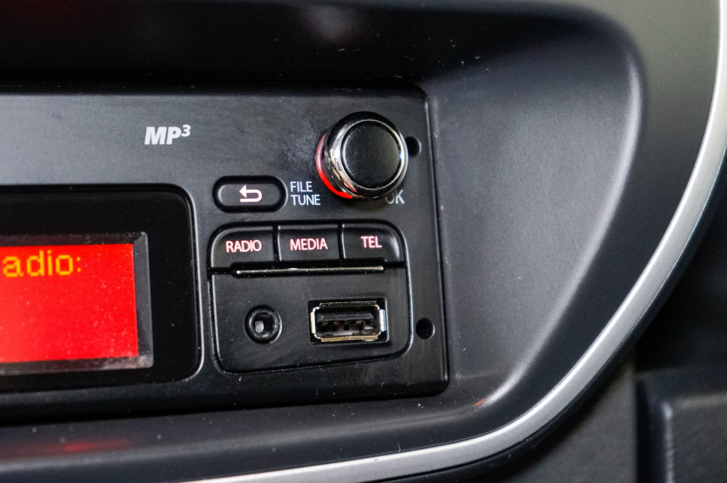 RENAULT KANGOO 1.5 DCI FURGÓN ISOTERMO MAXI 3 PLAZAS 90 de segunda mano