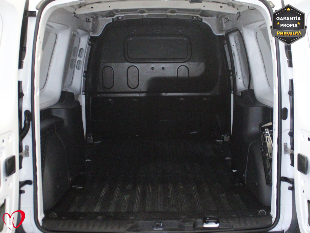 RENAULT KANGOO 1.5 DCI FURGÓN MAXI 95 de segunda mano