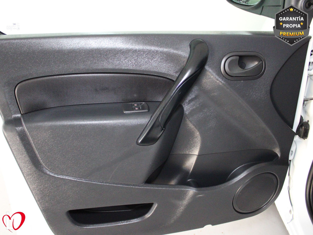 RENAULT KANGOO 1.5 DCI FURGÓN TALLER 6 VEL 95 de segunda mano