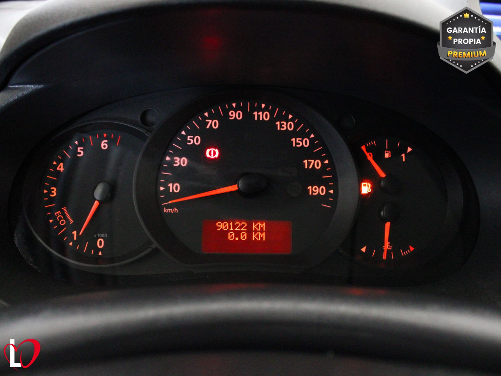 RENAULT KANGOO 1.5 DCI FURGÓN TALLER MAXI 6 VEL 95 de segunda mano