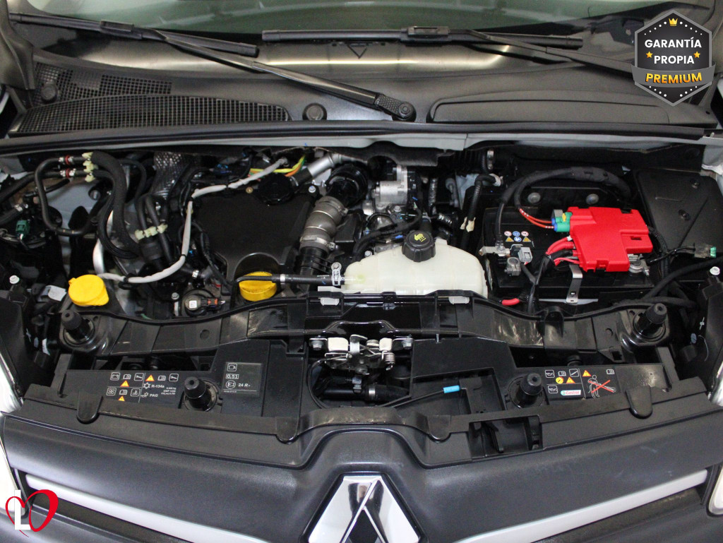 RENAULT KANGOO 1.5 DCI FURGÓN TALLER MAXI 6 VEL 95 de segunda mano