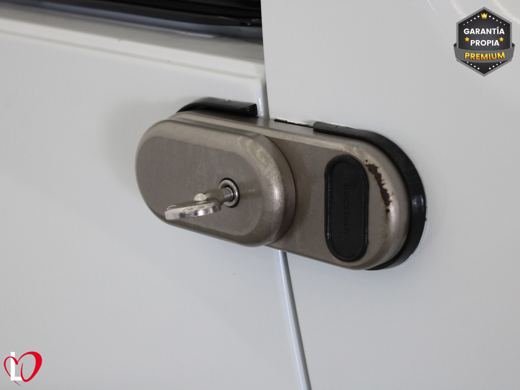 RENAULT KANGOO 1.5 DCI FURGÓN TALLER MAXI 6 VEL 95 de segunda mano