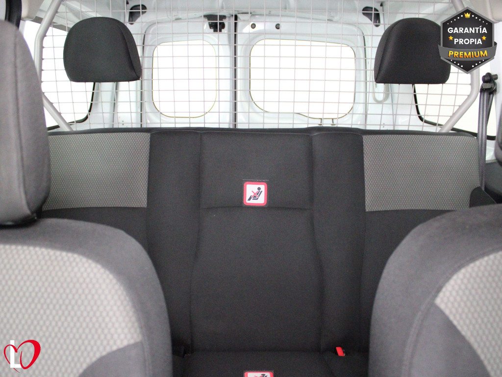 RENAULT KANGOO 1.5 DCI MAXI COMBI 4 95 de segunda mano