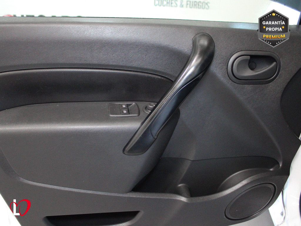RENAULT KANGOO 1.5 DCI MAXI COMBI 4 GPS 95 de segunda mano