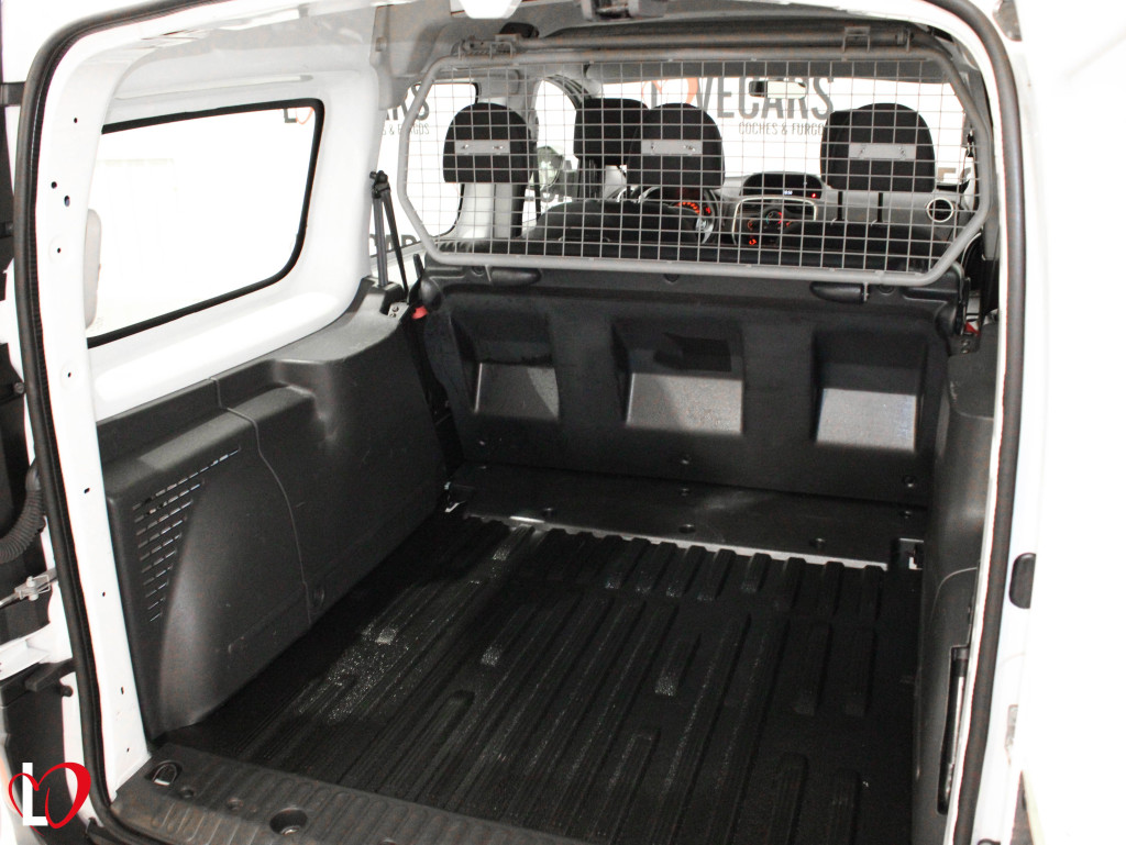 RENAULT KANGOO 1.5DCI COMBI LARGA 110 de segunda mano