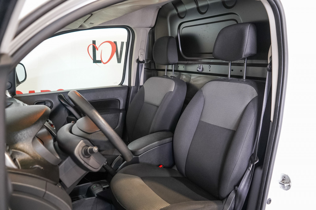 RENAULT KANGOO MAXI 1.5 DCI FURGON LARGA 90 de segunda mano