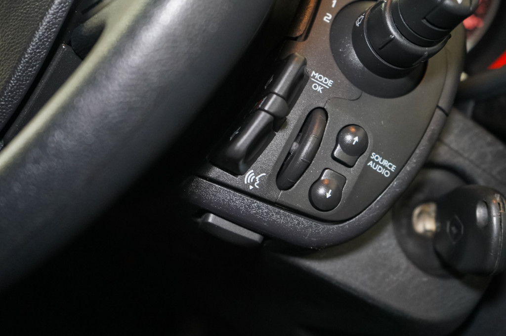 RENAULT KANGOO MAXI 1.5 DCI FURGON LARGA 90 de segunda mano
