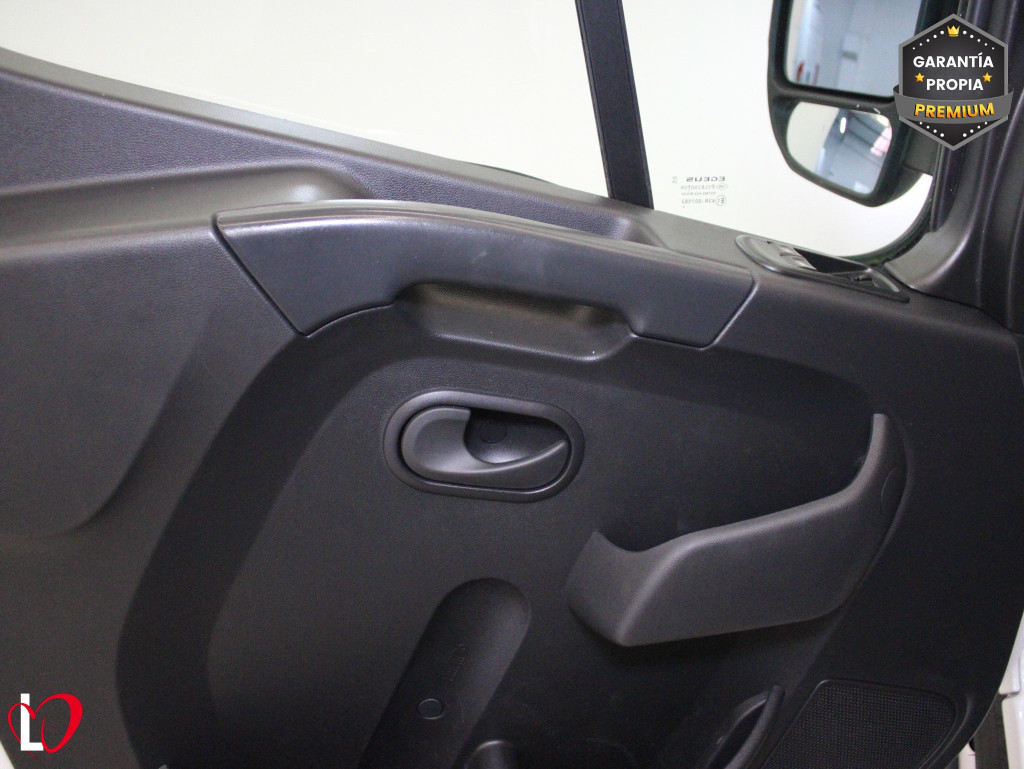 RENAULT MASTER 2.3 DCI 7 PLAZAS L2 H2 150 de segunda mano